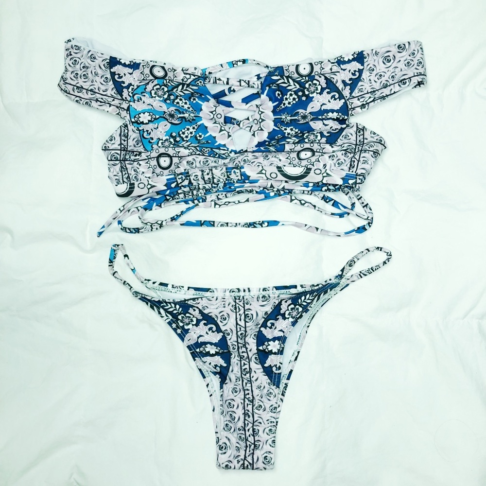 SOLD )BRAZILIAN CHEEKY  BIKINI SET